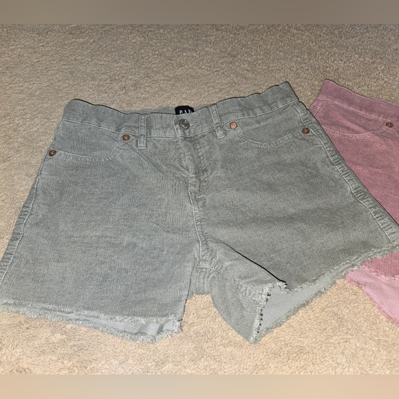 EUC SET OF 2 GAP CORDUROY SHORTS SIZE 4 - Picture 5 of 6